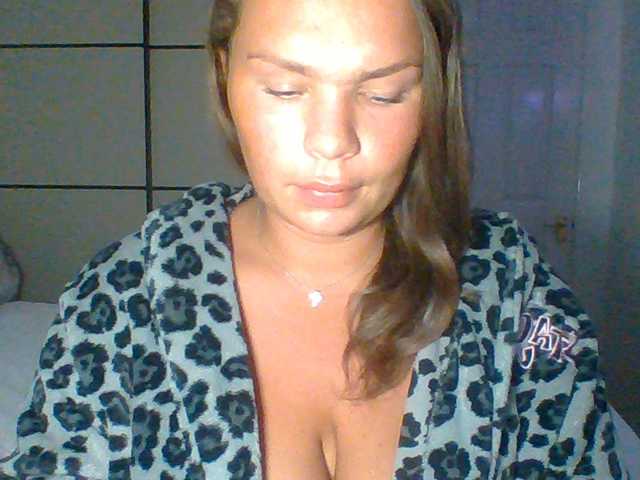PrincessGem live cam on BongaCams
