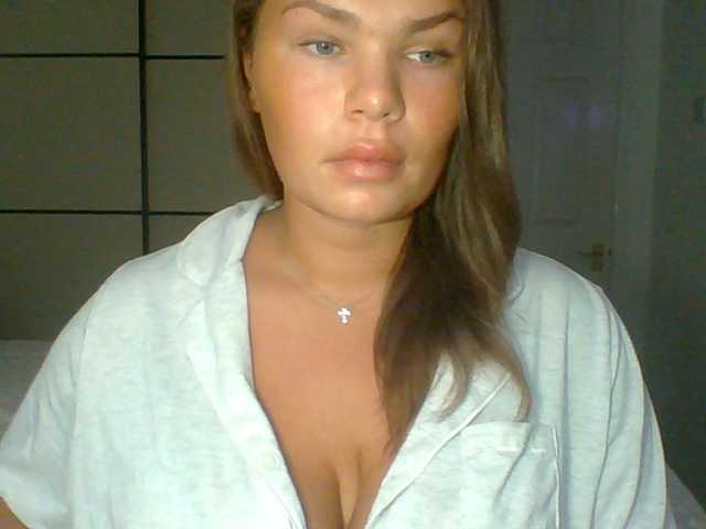 PrincessGem live cam on BongaCams