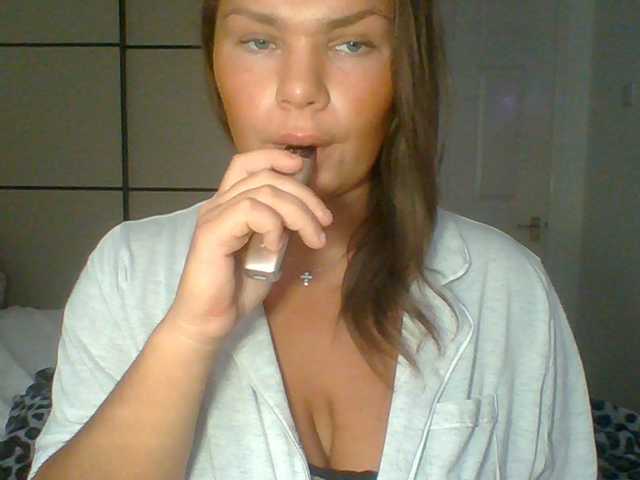 GEMMARMALADE live cam on BongaCams