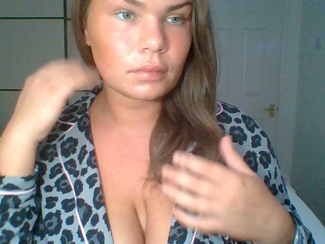 PrincessGem live cam on BongaCams