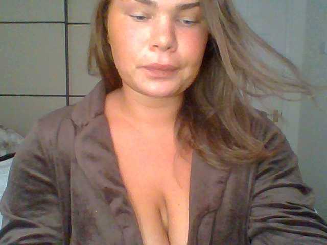 PrincessGem live cam on BongaCams
