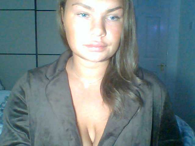 PrincessGem live cam on BongaCams
