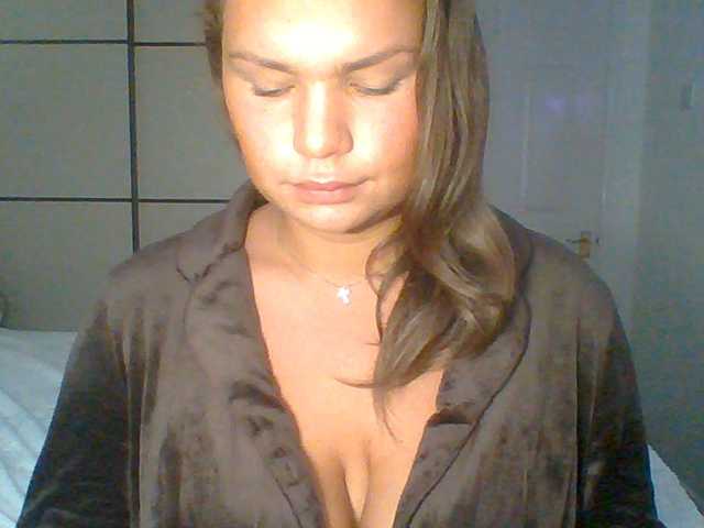 PrincessGem live cam on BongaCams