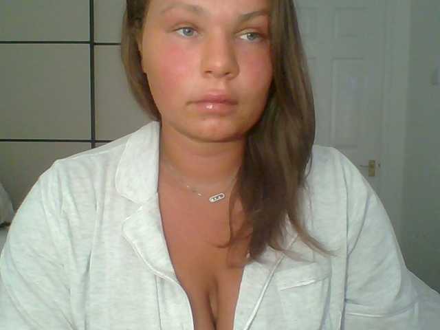 PrincessGem live cam on BongaCams