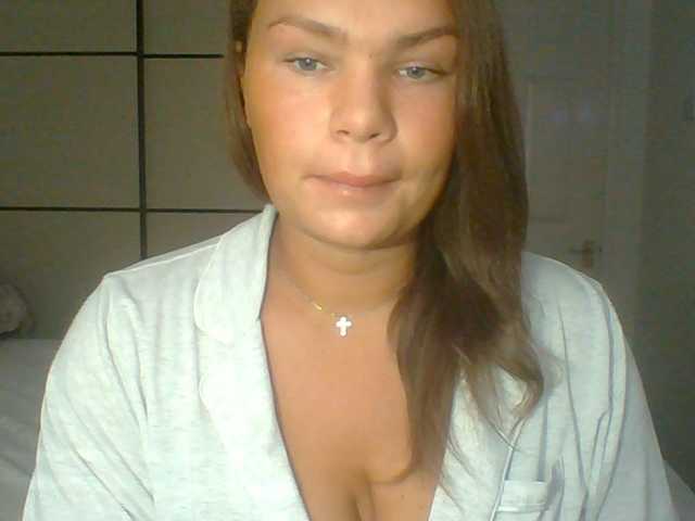 PrincessGem live cam on BongaCams