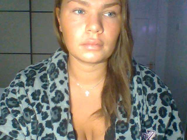 PrincessGem live cam on BongaCams