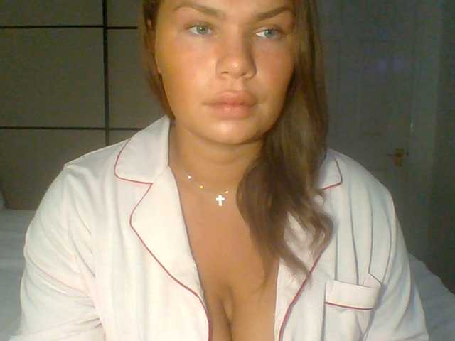 PrincessGem live cam on BongaCams