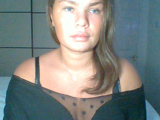 PrincessGem live cam on BongaCams