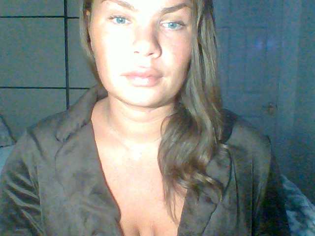 PrincessGem live cam on BongaCams