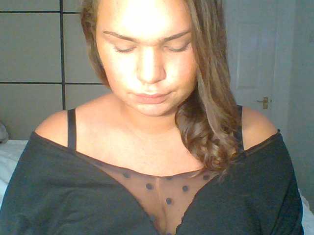 PrincessGem live cam on BongaCams
