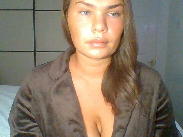 PrincessGem live cam on BongaCams