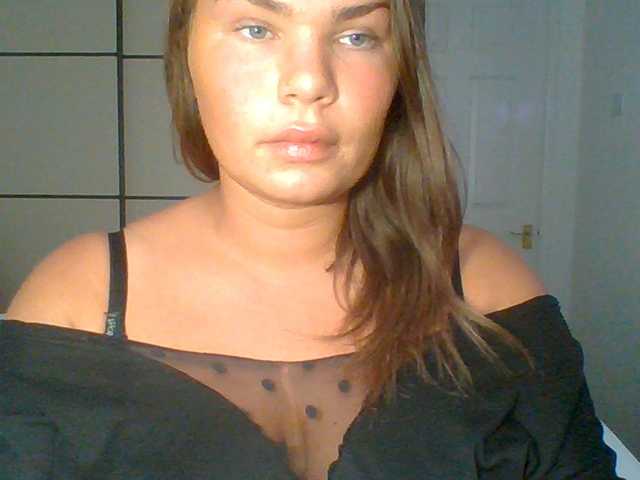PrincessGem live cam on BongaCams