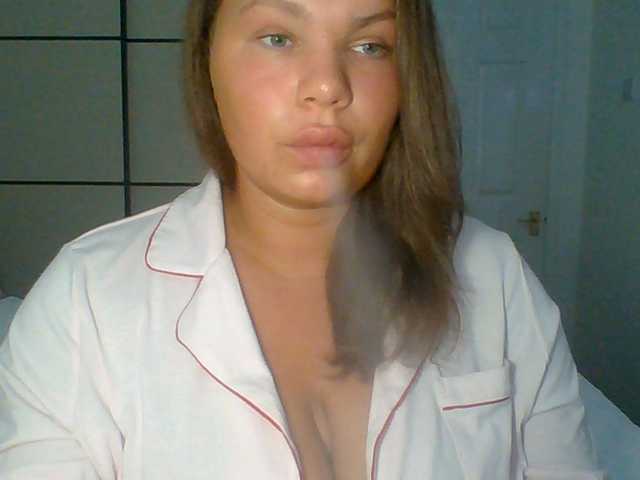 PrincessGem live cam on BongaCams