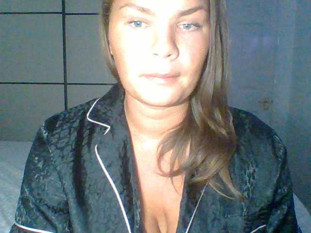 PrincessGem live cam on BongaCams