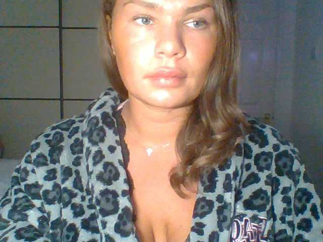 PrincessGem live cam on BongaCams