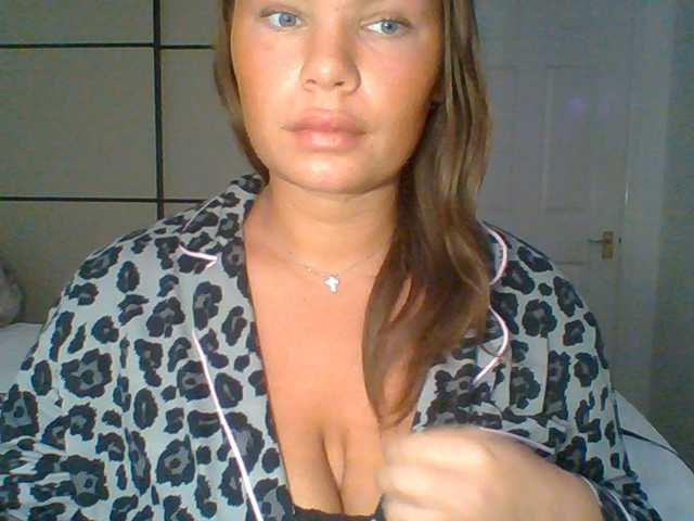 PrincessGem live cam on BongaCams