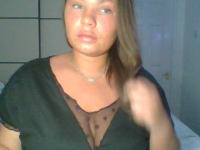 PrincessGem live cam on BongaCams
