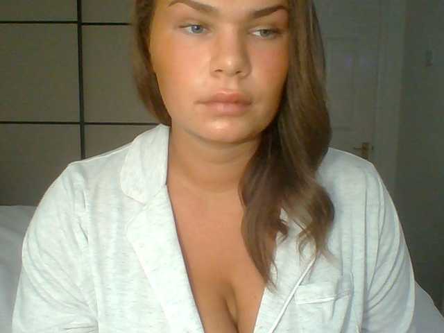 PrincessGem live cam on BongaCams
