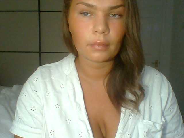 PrincessGem live cam on BongaCams