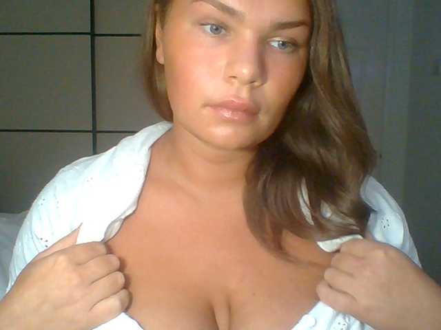 PrincessGem live cam on BongaCams