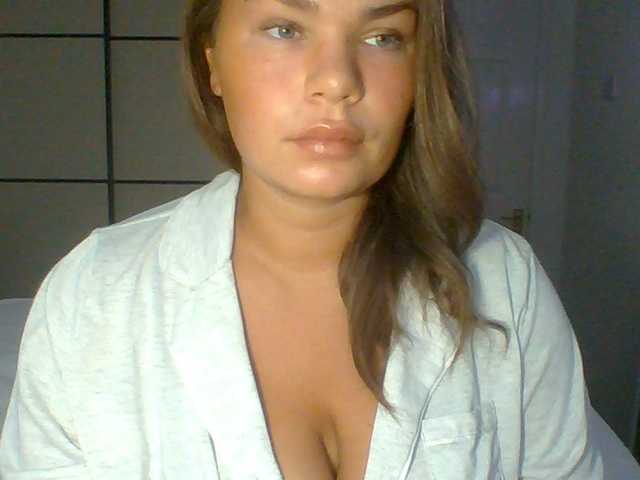 PrincessGem live cam on BongaCams
