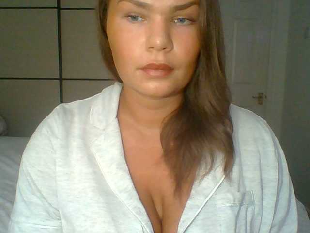PrincessGem live cam on BongaCams