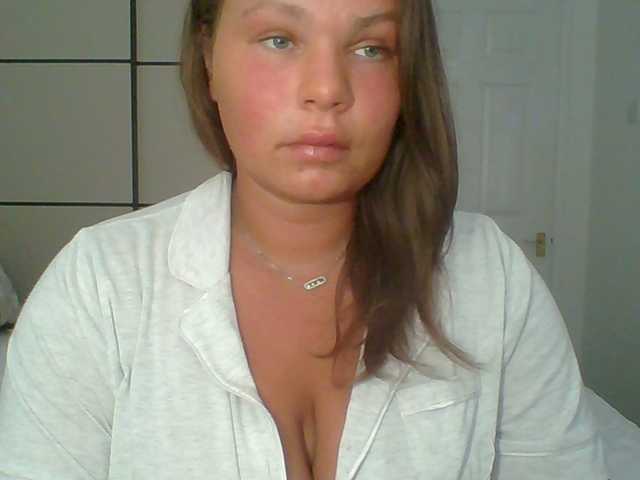 PrincessGem live cam on BongaCams