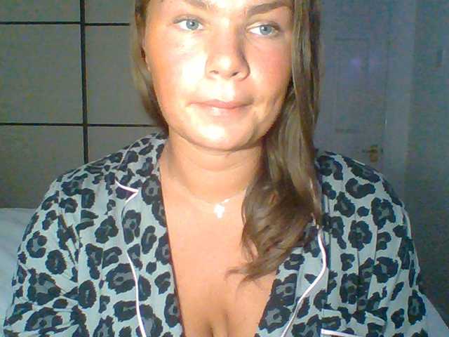PrincessGem live cam on BongaCams