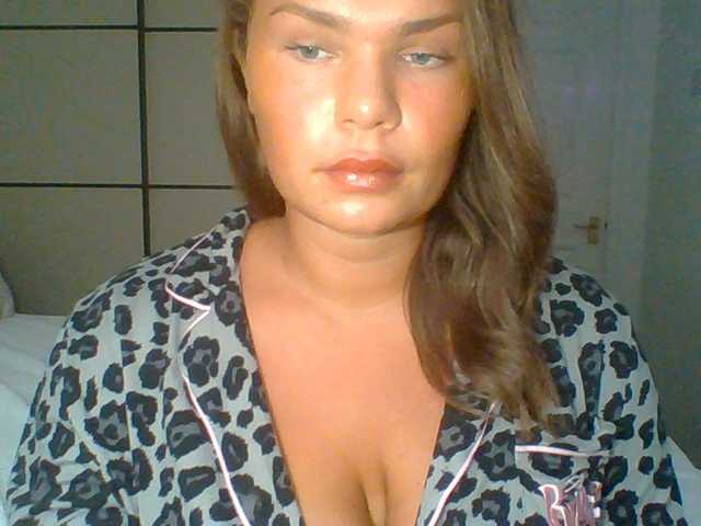 PrincessGem live cam on BongaCams