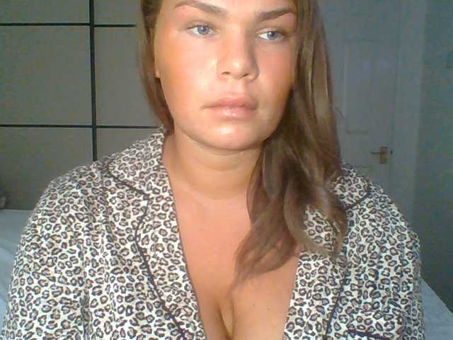 PrincessGem live cam on BongaCams
