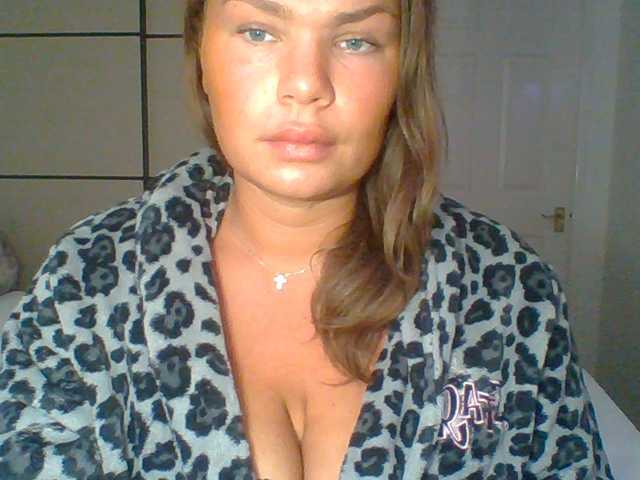 PrincessGem live cam on BongaCams