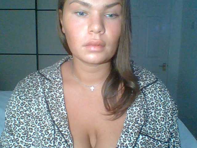 PrincessGem live cam on BongaCams