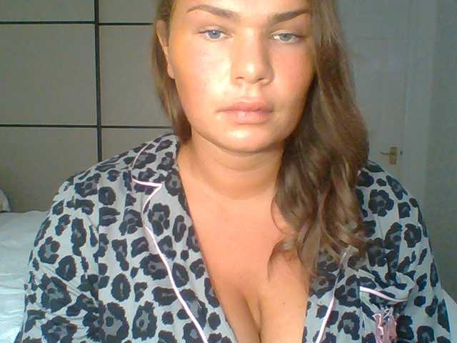 PrincessGem live cam on BongaCams