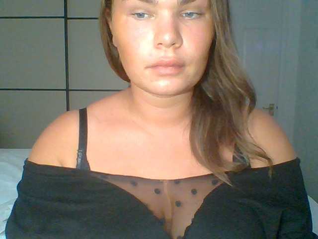 PrincessGem live cam on BongaCams