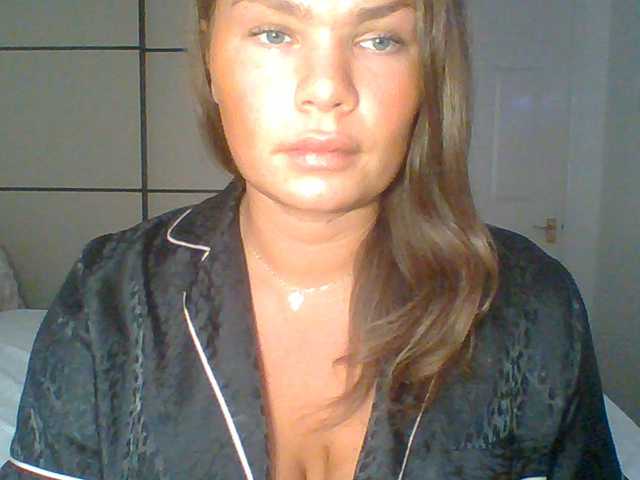 PrincessGem live cam on BongaCams