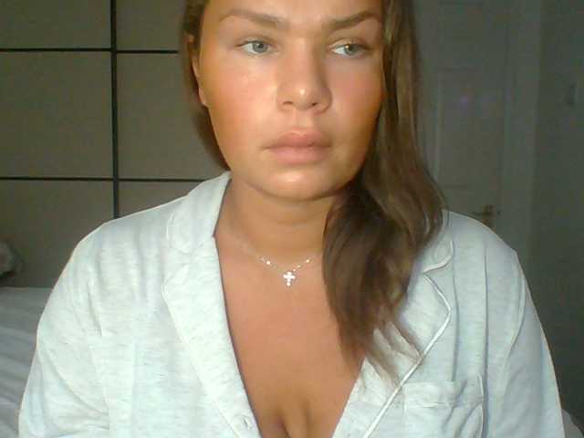 PrincessGem live cam on BongaCams