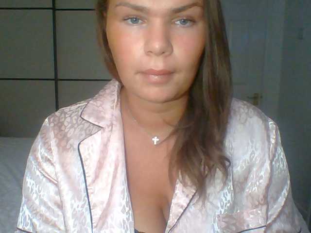 PrincessGem live cam on BongaCams