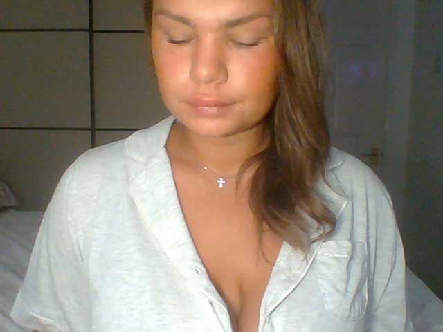 PrincessGem live cam on BongaCams
