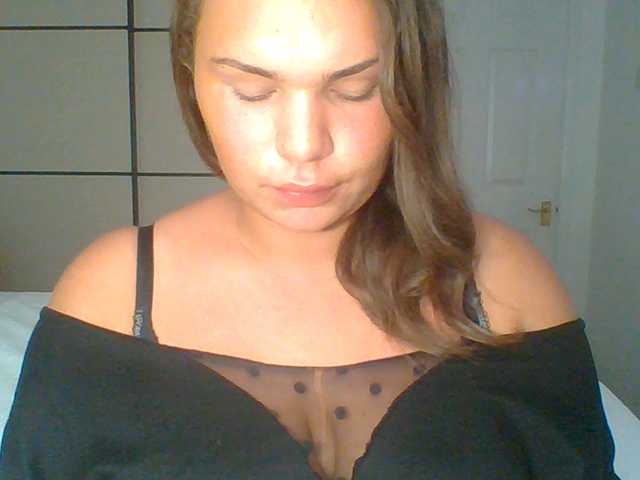 PrincessGem live cam on BongaCams