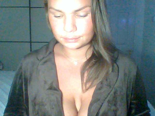 PrincessGem live cam on BongaCams
