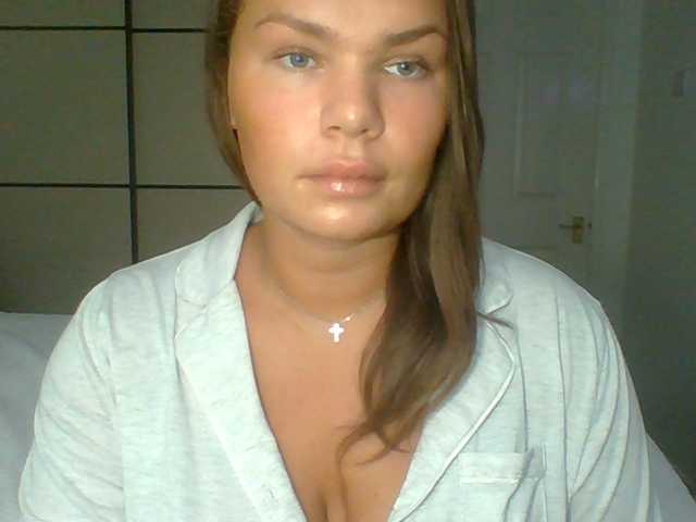 PrincessGem live cam on BongaCams