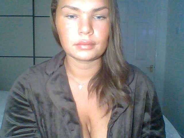 PrincessGem live cam on BongaCams