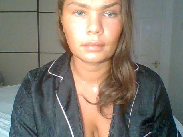 PrincessGem live cam on BongaCams