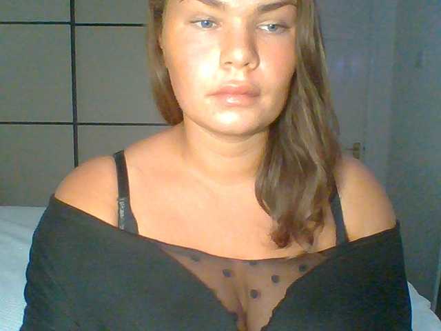 PrincessGem live cam on BongaCams