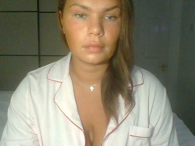 PrincessGem live cam on BongaCams