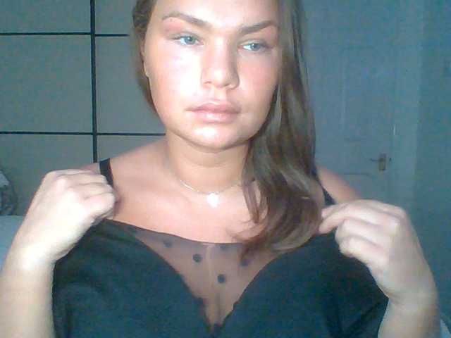 PrincessGem live cam on BongaCams