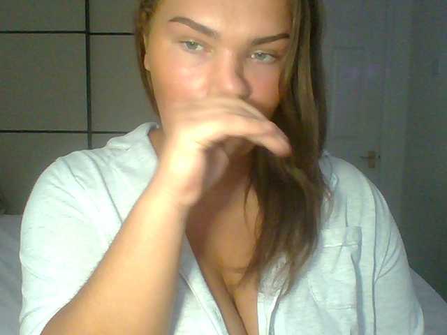 PrincessGem live cam on BongaCams