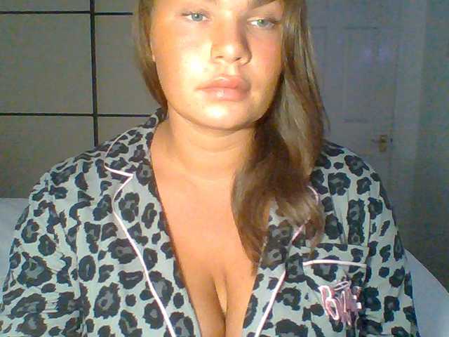 PrincessGem live cam on BongaCams