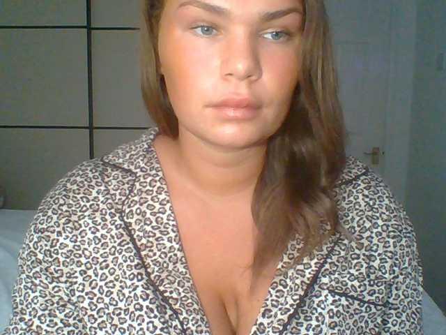 PrincessGem live cam on BongaCams