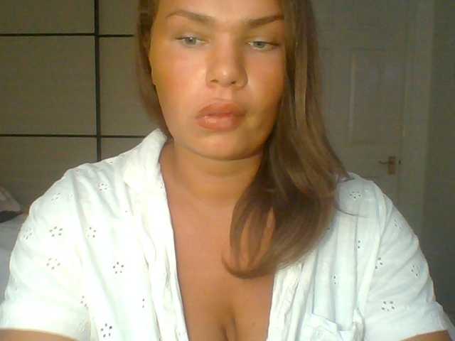 PrincessGem live cam on BongaCams